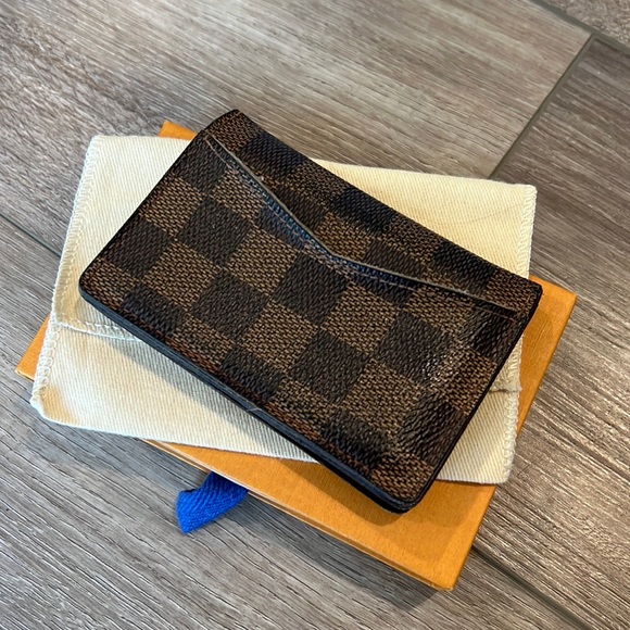Louis Vuitton Wallet - Picture 2 of 4